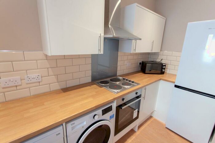 4 Bedroom Flat To Rent In Hardman Street, L1