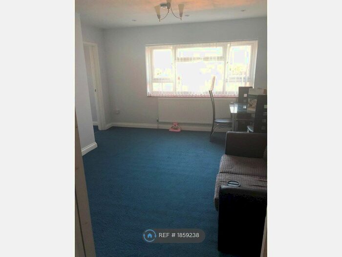 1 Bedroom Flat To Rent In East Ham, London, E6