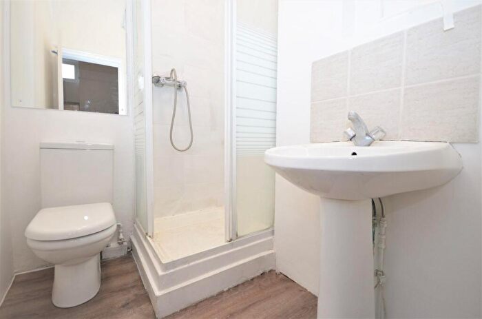 Studio To Rent In Fordwych Road, Kilburn, NW2