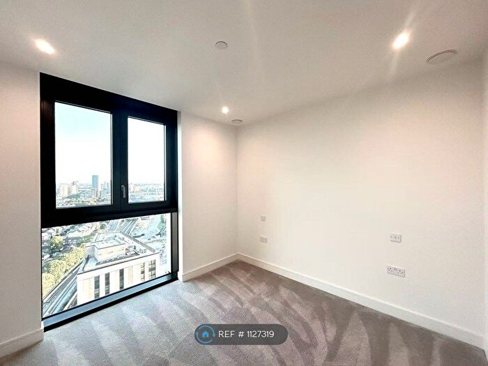 2 Bedroom Flat To Rent In Menara Point, London, E16