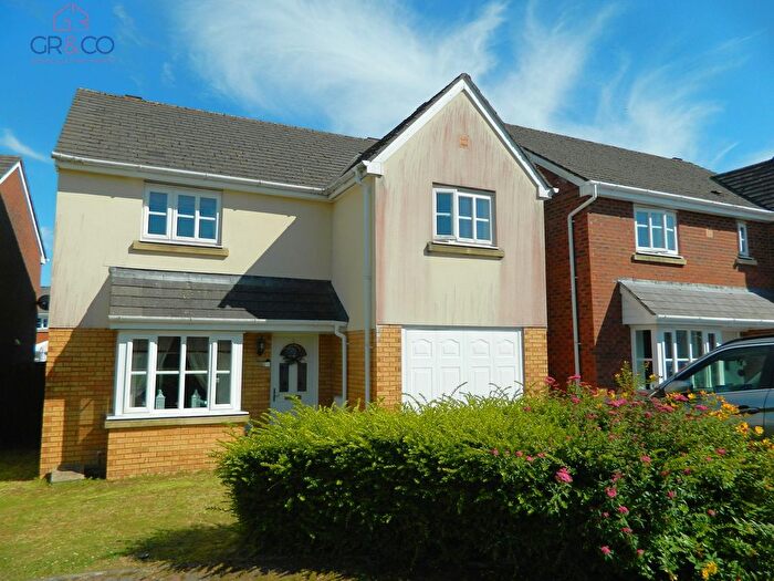 4 Bedroom Detached House For Sale In Lakeside Way, Brynmawr, NP23