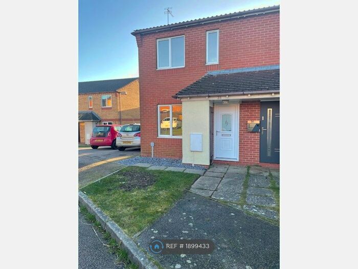 2 Bedroom Semi-Detached House To Rent In Dolver Close, Corby, NN18