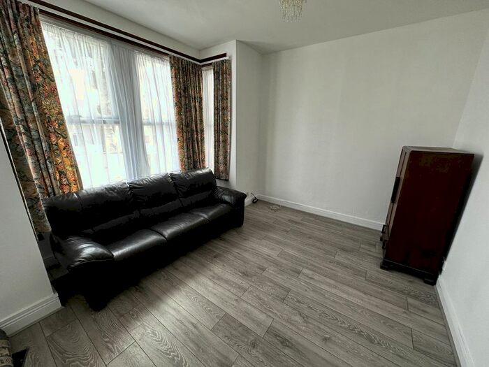 2 Bedroom Maisonette To Rent In London Road, Wembley, HA9