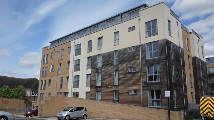 2 Bedroom Property To Rent In Flat Domus Court, Fortune Avenue, Edgware, HA8