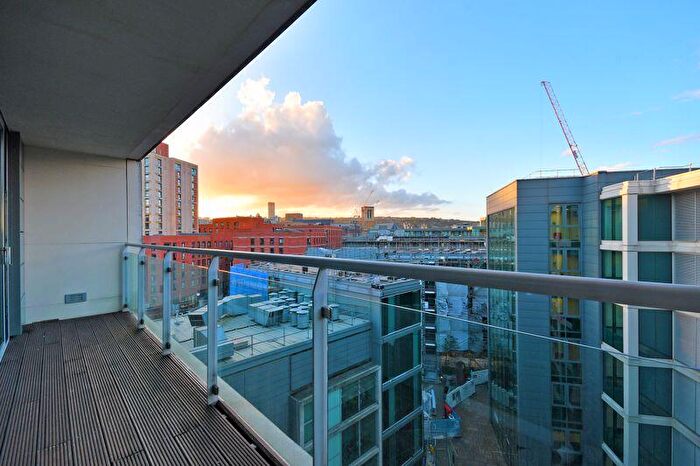 2 Bedroom Apartment To Rent In City Point, Solly Street, Sheffield, S1