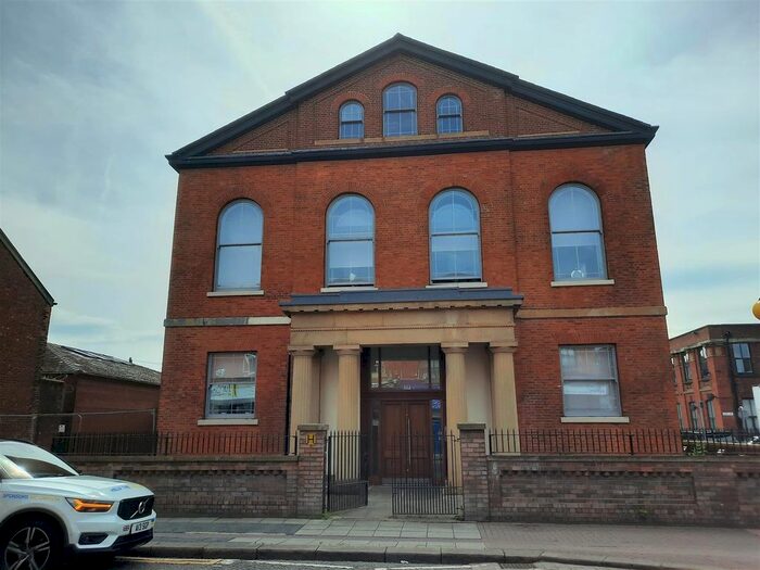 2 Bedroom Flat To Rent In The Residence, Stamford Street Central, Ashton-Under-Lyne, OL6