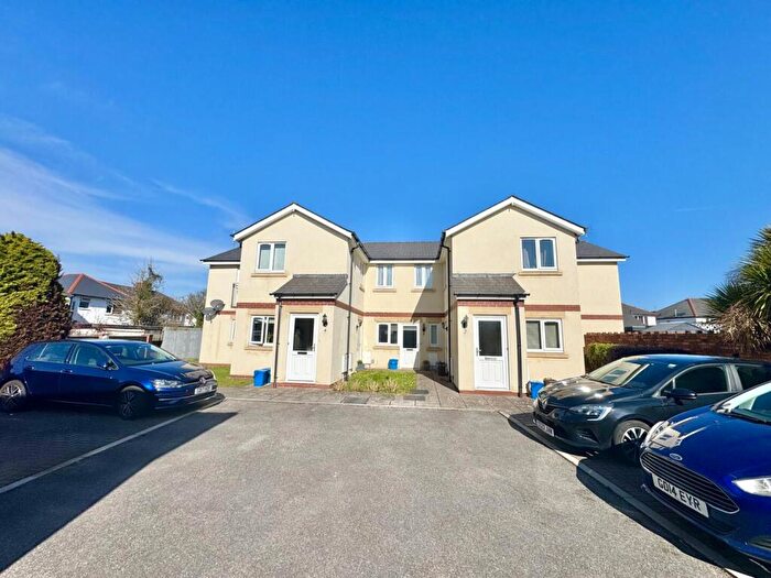 2 Bedroom Apartment For Sale In The Grove, Groveland Road, Birchgrove, Cardiff, CF14