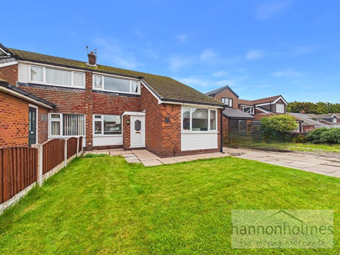 3 Bedroom Semi-Detached House For Sale In Duxbury Avenue, Little Lever, Bolton, BL3