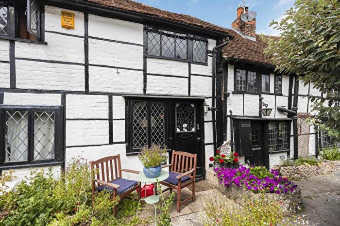 1 Bedroom Cottage For Sale In New Street, Henley-On-Thames, RG9