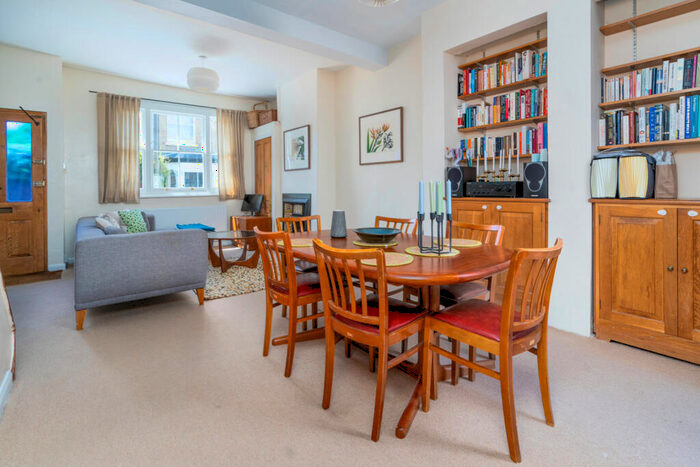 2 Bedroom Terraced House To Rent In Whistler Street, London, N5