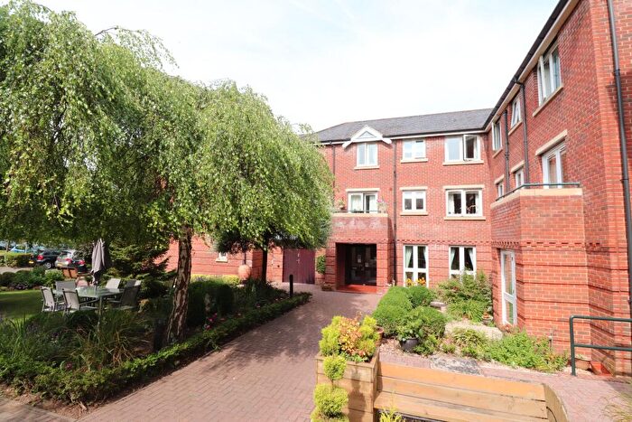 2 Bedroom Flat For Sale In Georgian Court, Spalding, PE11