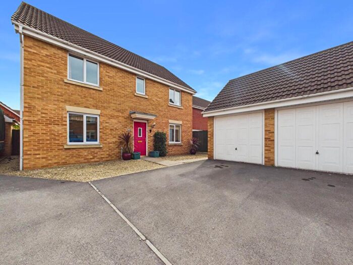 4 Bedroom Detached House For Sale In Stroud Way, Weston-Super-Mare, BS24