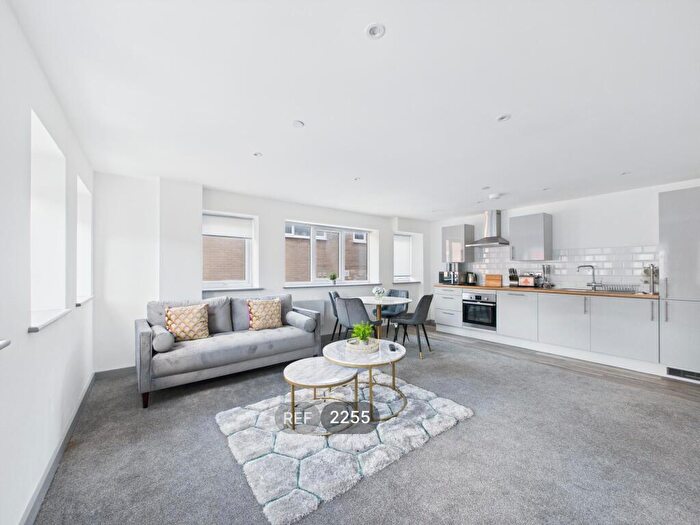 2 Bedroom Apartment To Rent In George House, - George Street, HU1