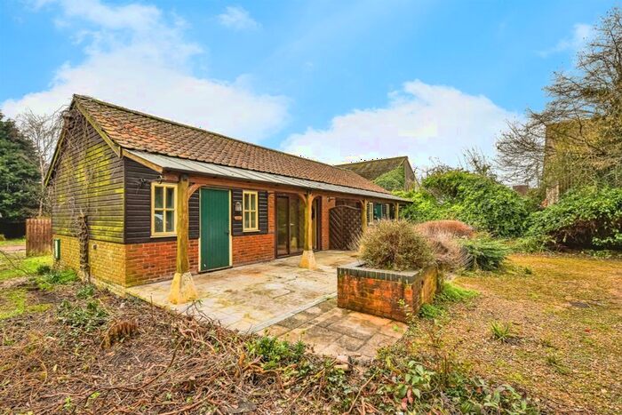 4 Bedroom Detached Bungalow For Sale In Sleight Lane, Nursteed, Devizes, SN10