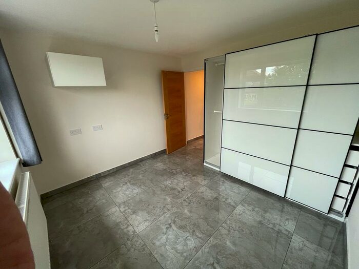 1 Bedroom Flat To Rent In Bessborough Road, West Court, Harrow, Brent, HA1