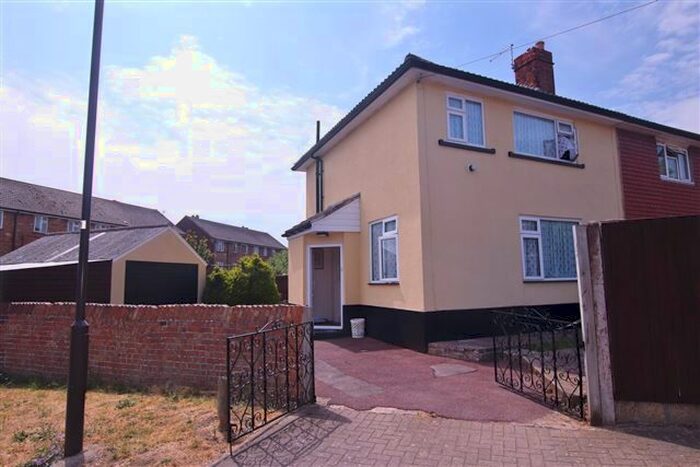3 Bedroom Semi-Detached House To Rent In Whitstable Road, Wymering, Portsmouth, Hampshire, PO6