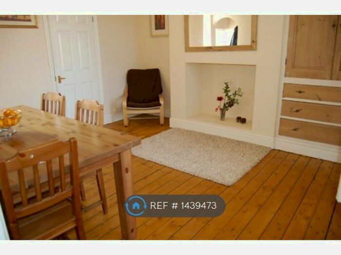 2 Bedroom Semi-Detached House To Rent In Argyle Street, Stockport, SK7