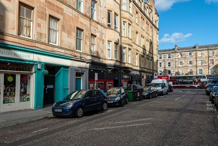 1 Bedroom Flat To Rent In Lochrin Place, Edinburgh, EH3