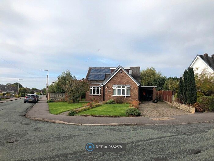 4 Bedroom Bungalow To Rent In Chatsworth Rd, High Lane, SK6