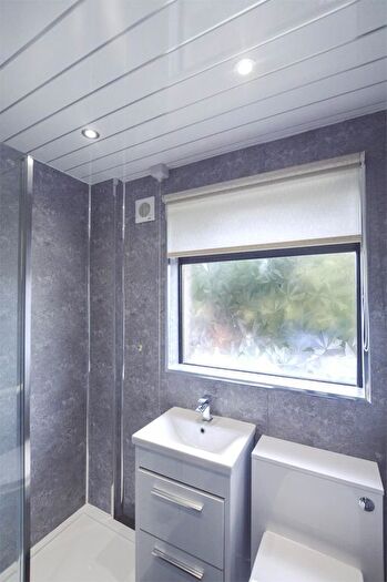 2 Bedroom Semi-Detached House For Sale In Hayocks Road, Stevenston, KA20