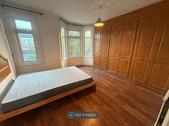 3 Bedroom Terraced House To Rent In Blenheim Road, London, E17