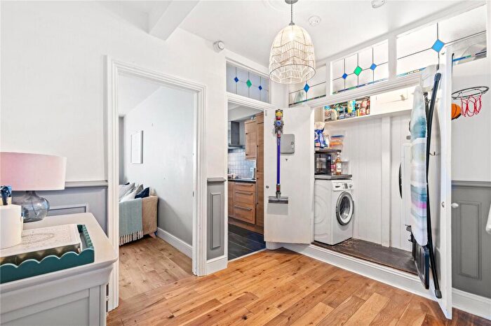 2 Bedroom Apartment For Sale In Wilbury Road, Hove, East Sussex, BN3