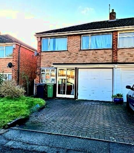 3 Bedroom Semi-Detached House To Rent In Spring Parklands, Dudley DY1