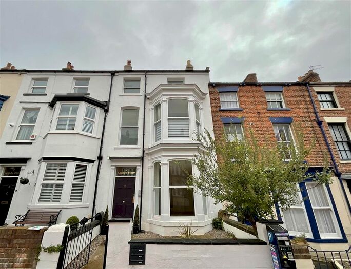 1 Bedroom Flat To Rent In Granby Place, Queen Street, Scarborough, YO11