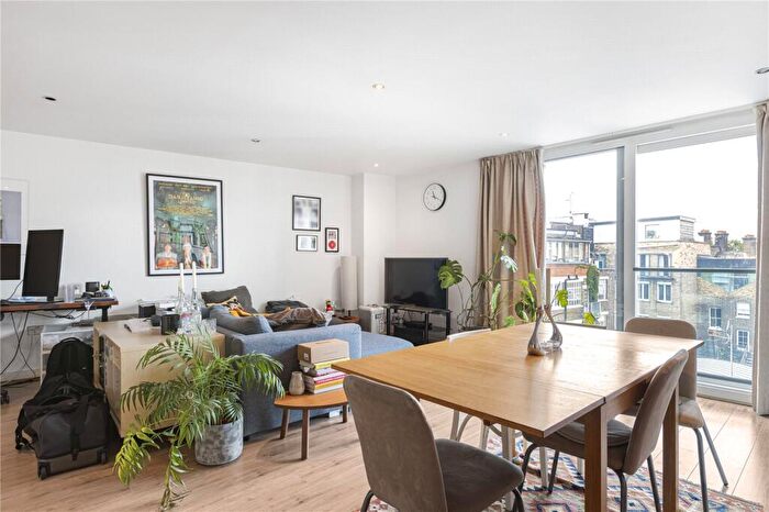 1 Bedroom Apartment To Rent In Brewhouse Yard, London, EC1V