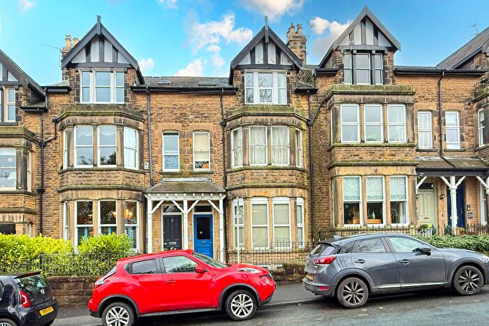 1 Bedroom Flat To Rent In Harlow Moor Drive, Harrogate, HG2