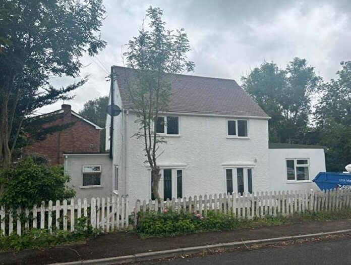 Detached House To Rent In Old Whitley Wood Lane, Reading, RG2