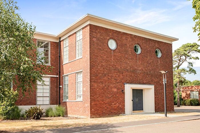 2 Bedroom Flat For Sale In Trenchard Lane, Caversfield, Bicester, OX27