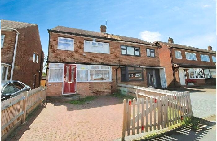 3 Bedroom Semi Detached House For Sale In Sermon Drive, Swanley, BR8