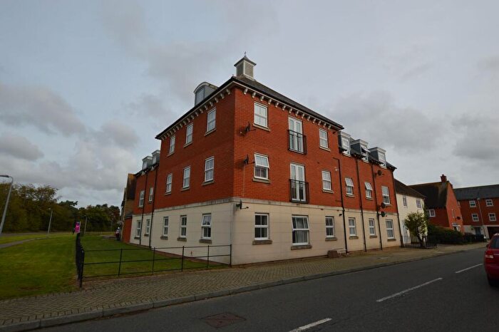 2 Bedroom Flat To Rent In Chariot Drive, CO2