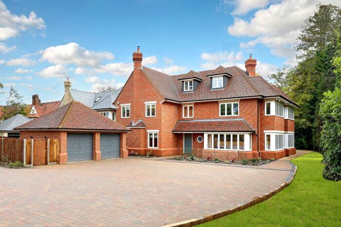5 Bedroom Detached House To Rent In Knottocks Drive, Beaconsfield, HP9