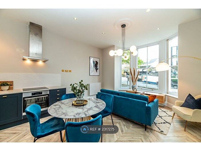 2 Bedroom Flat To Rent In East Circus Street, Nottingham, NG1