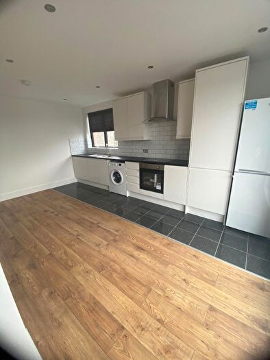 1 Bedroom Flat To Rent In Sutherland Road, London, E17