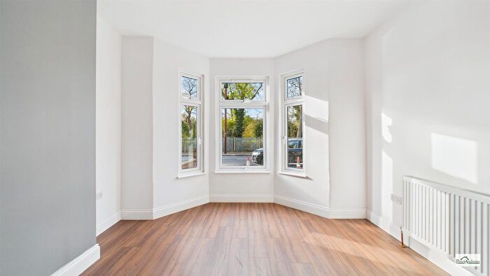 3 Bedroom Terraced House For Sale In South Park Drive, Ilford, IG3