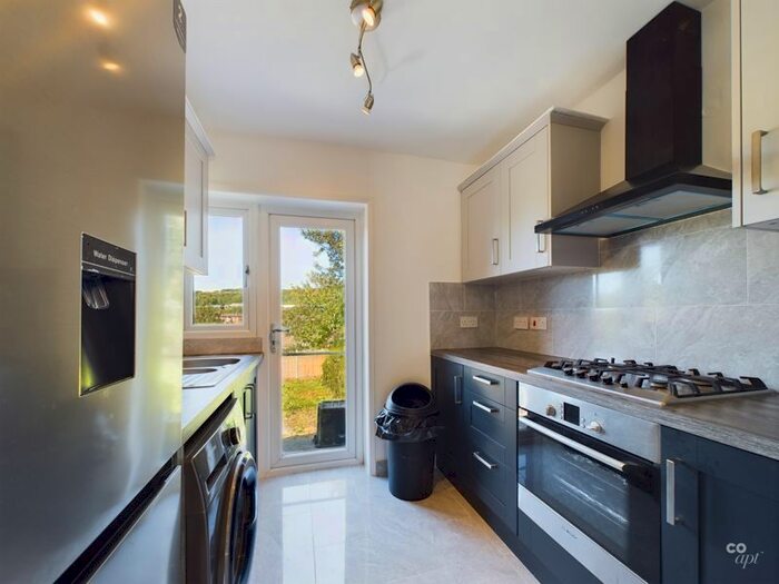 3 Bedroom Semi-Detached House To Rent In Widdicombe Way, Brighton, BN2