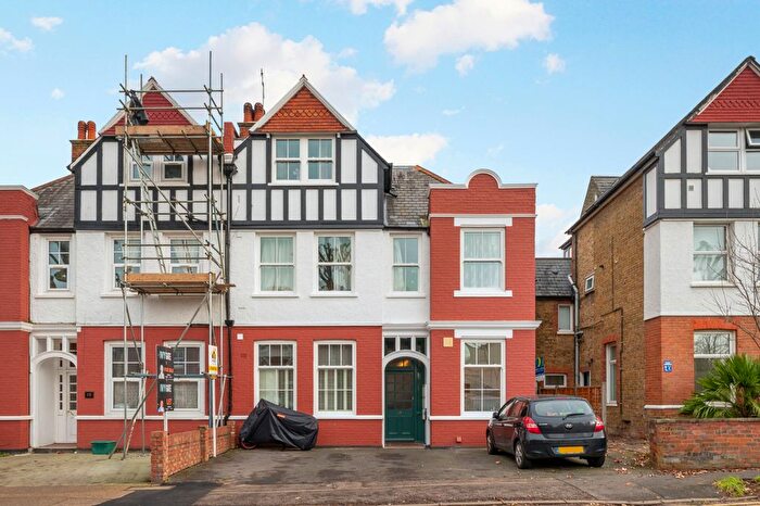 1 Bedroom Flat To Rent In Beaufort Road, Kingston Upon Thames, KT1