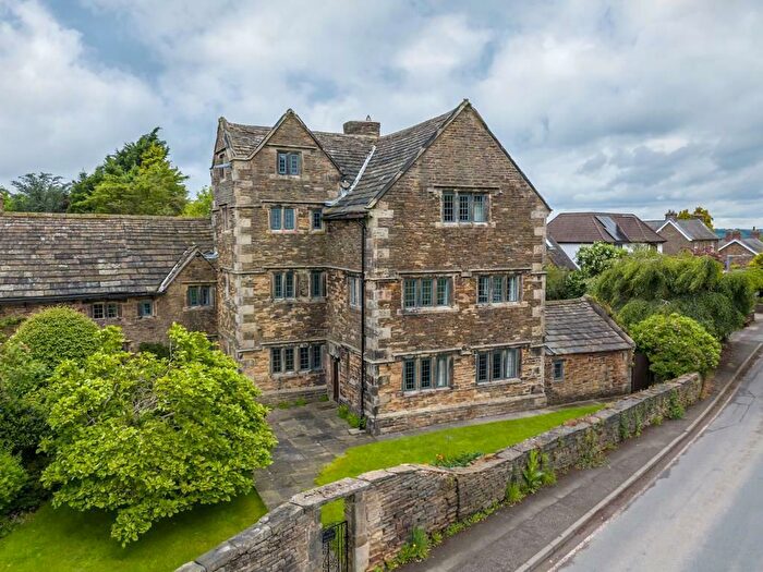 5 Bedroom Property For Sale In Main Road, Cutthorpe, Chesterfield, S42