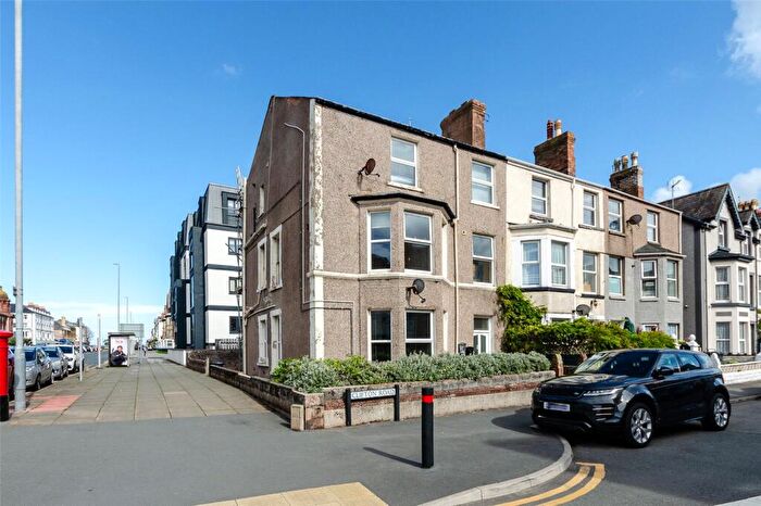 2 Bedroom Apartment For Sale In Clifton Road, Llandudno, Conwy, LL30