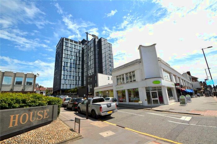 2 Bedroom Apartment To Rent In Centrillion Point, Masons Avenue, Croydon, CR0
