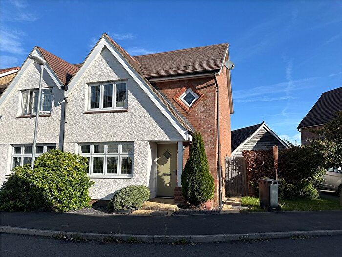 3 Bedroom Semi-Detached House To Rent In Schofield Close, Bathpool, Taunton, TA2