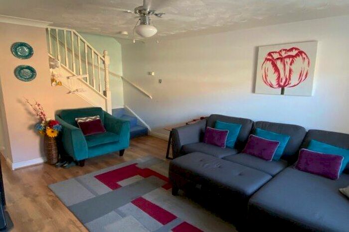 2 Bedroom Property To Rent In Dorsey Drive, Bedford, MK42