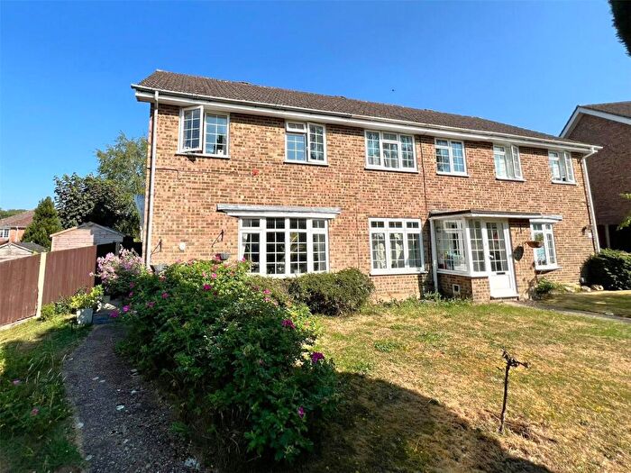 3 Bedroom End Of Terrace House To Rent In Ecob Close, Guildford, Surrey, GU3