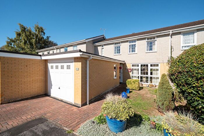 4 Bedroom Terraced House For Sale In Bury Hill Close, Anna Valley, SP11