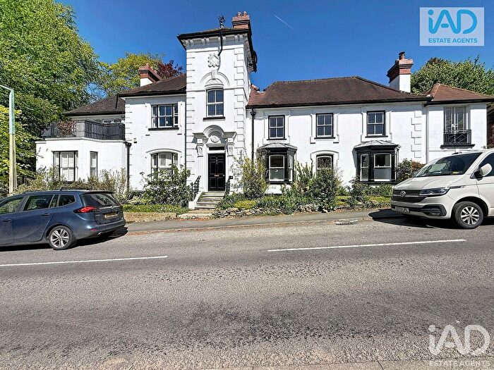 3 Bedroom Flat For Sale In Old Road, Harlow, CM17