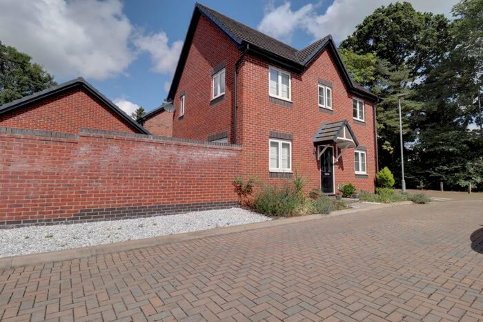 3 Bedroom Property To Rent In Manor Grove, Stafford, ST16