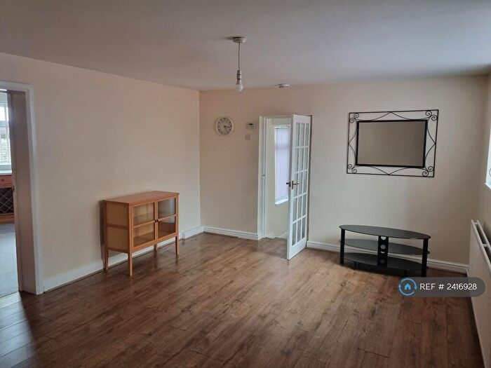 2 Bedroom Flat To Rent In Spencer St, Consett, DH8